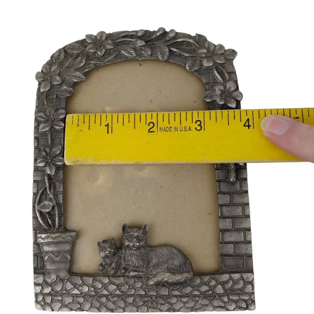 ROC Vtg Pewter Cat In A  Window Picture Frame Taiwan Mom And Kitten